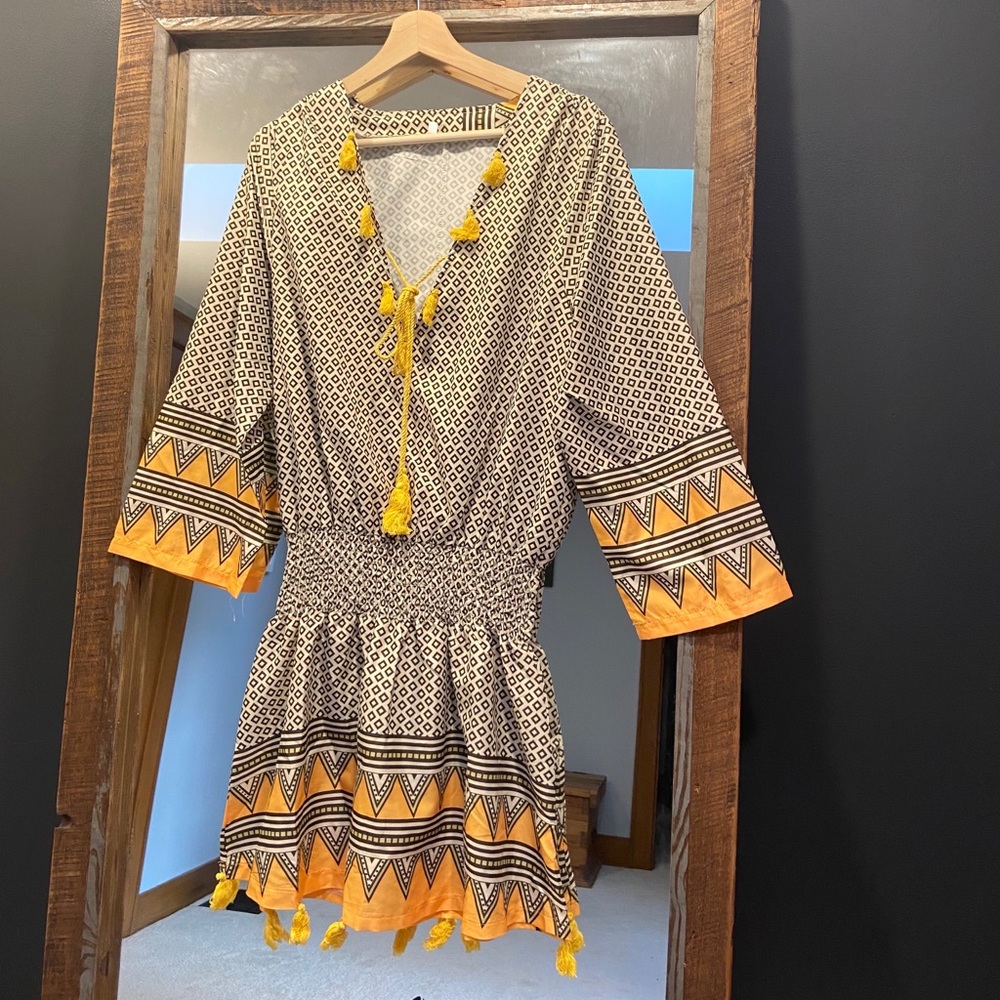 Aztec Dress w/ accentuated waist M